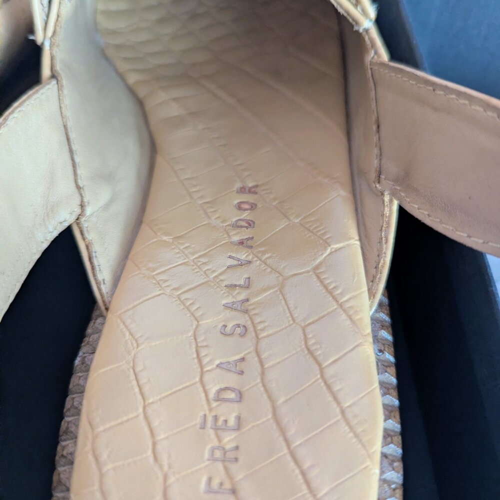 Freda Salvador Juana Slingback Lug Sole Loafers Quince Croc Size 7 New Box $425 - Picture 10 of 13